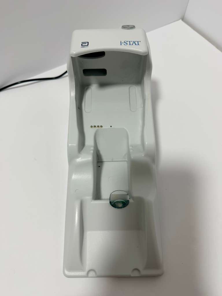 Abbott i-Stat 1 300G Wireless Blood Analyzer, no battiries FOR PARTS - Image 6