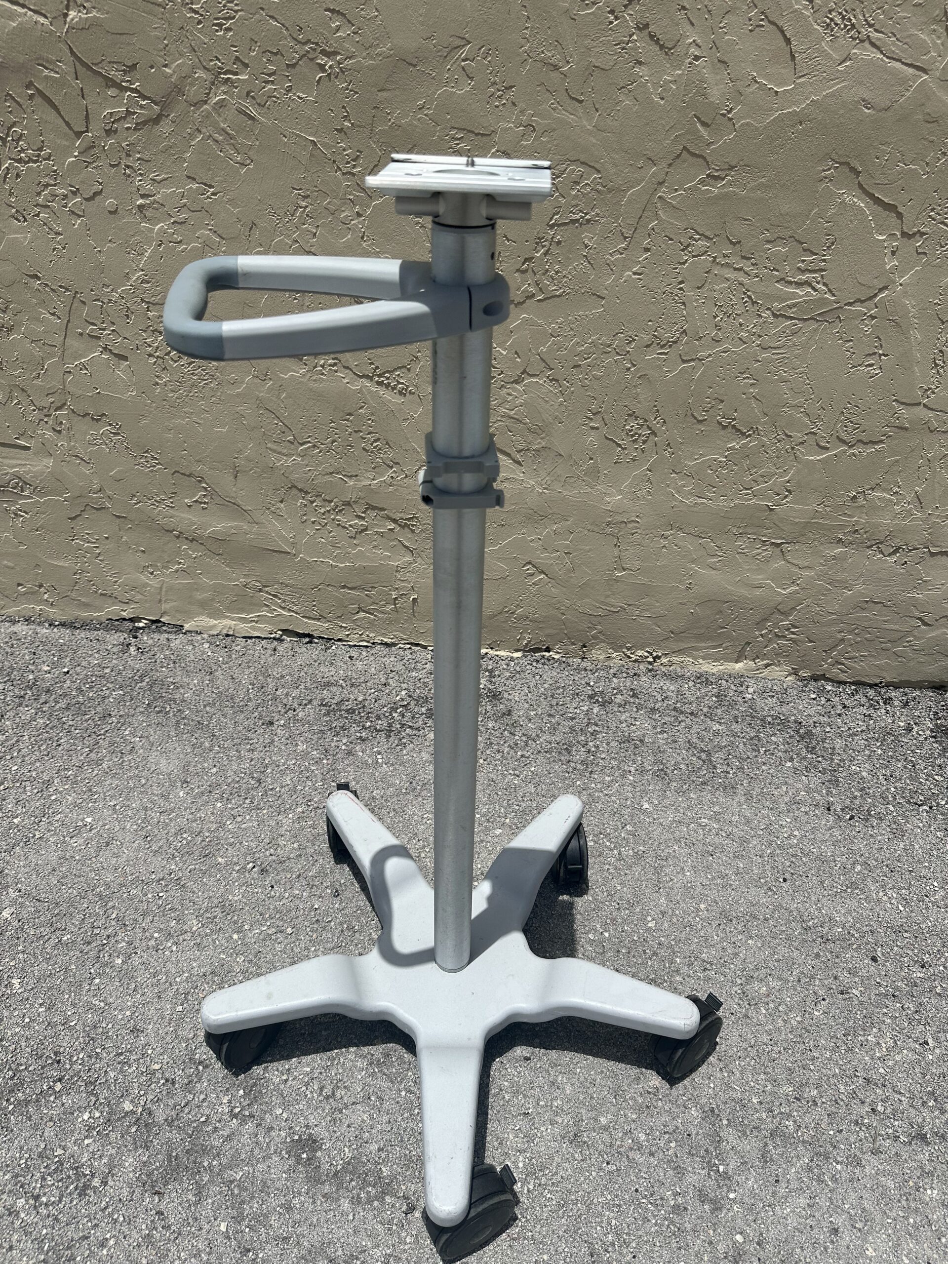 [USED] Rolling stand for GE Dash 2000 3000 4000 Eagle Cardiocap